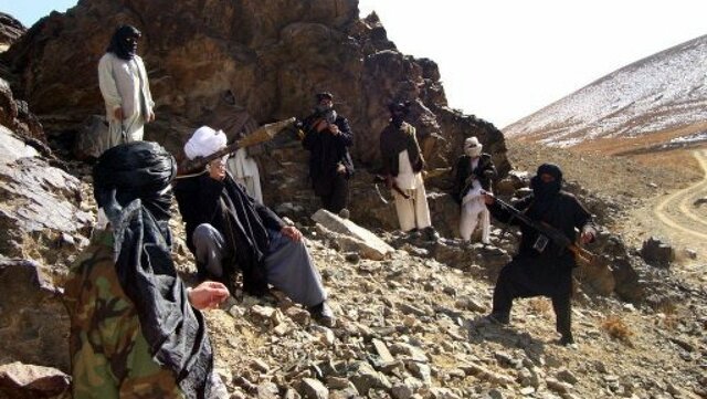 طالبان: تا رسیدن به توافق صلح به حمله به آمریکایی‌ها ادامه می‌دهیم