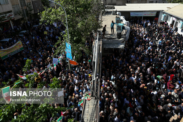 راهپیمایی کارگران در روز جهانی کارگر