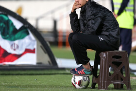 بازی فوتبال تیم های استقلال تهران و استقلال خوزستان