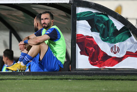 بازی فوتبال تیم های استقلال تهران و استقلال خوزستان