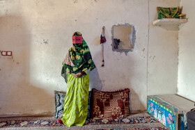 مریم عالی زاده ۲۴ سال دارد و در سن ۱۷ سالگی با پسرخاله خود ازدواج کرده است. همسرش پس از دو سال زندگی مشترک او را طلاق داده و با شخص دیگری ازدواج کرده است. مریم هم اکنون با مادر و پدر خود زندگی میکند.