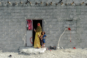 مریم فلاحی۲۷ سال دارد و در سن ۱۸ سالگی ازدواج کرده و هم اکنون 4 فرزند دارد و در روستای جیفری زندگی میکند.