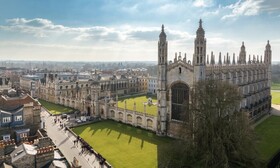 انتقاد کشاورزان از دانشگاه کمبریج