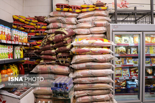جلوگیری از ادامه گرانفروشی ۹۰ تن برنج در فروشگاه شهروند