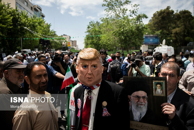 برگزاری راهپیمایی نمازگزاران تهرانی در حمایت از بیانیه شورای عالی امنیت + قطعنامه پایانی 