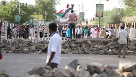 پنج کشته و ده‌ها زخمی در جریان سرکوب تحصن معترضان سودانی در خارطوم