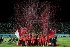قهرمانی پرسپولیس در لیگ هجدهم