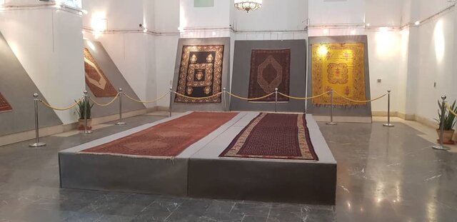 نمایش قالی‌های کردستان در کاخ گلستان