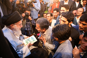 دیدار جمعی از شاعران و استادان زبان و ادب پارسی با رهبر انقلاب