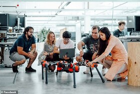 در آزمایشگاه رباتیک "فیسبوک" چه می‌گذرد؟