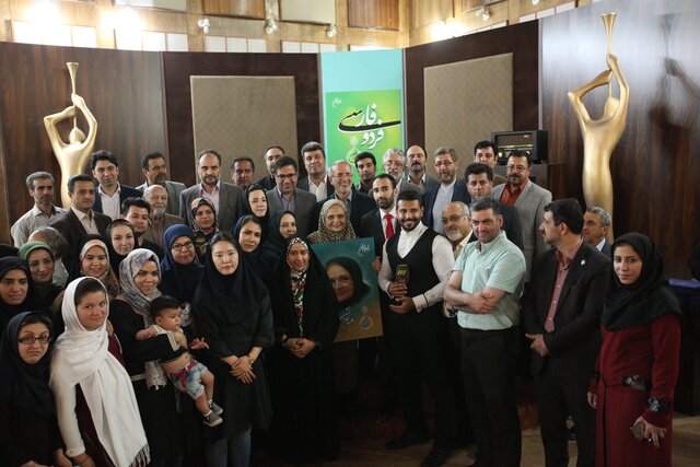 تجلیل از قصه‌گوی «شب بخیر کوچولو»