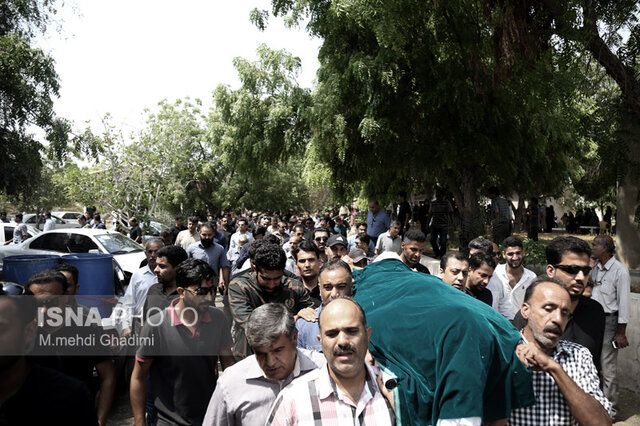 مراسم تشییع پیکر زنده‌یاد کمالیان در بندرعباس برگزار شد