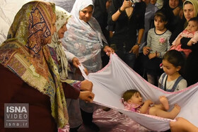 ویدئو / آئین گُل‌غلتان نوزادان در سمنان