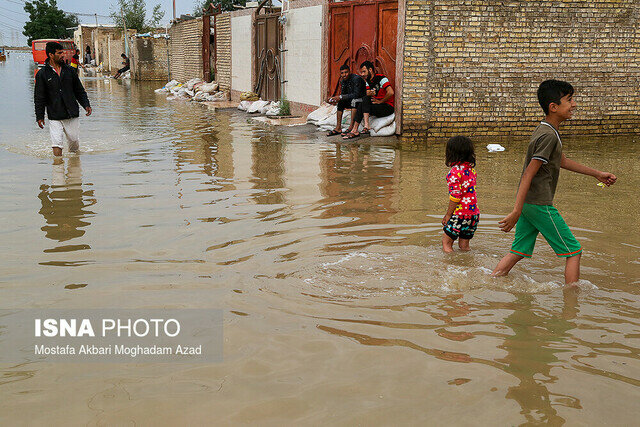 ادامه امدادرسانی تیم‌های عملیاتی به آسیب‌دیدگان از بارندگی خوزستان 