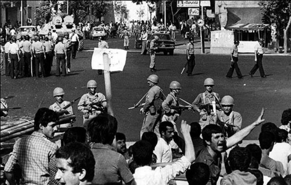 قیام 15 خرداد سرآغاز پیوند ملت ایران با ولایت بود