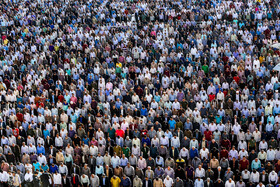 برگزاری نماز عید فطر در حرم مطهر رضوی - مشهد