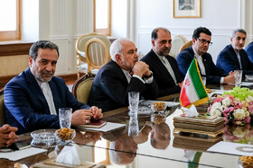 محمدجواد ظریف در دیدار با تارو کونو، وزیر امور خارجه ژاپن