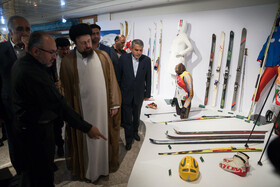 بازدید سید حسن خمینی از موزه المپیک