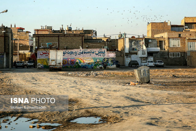 وقف مثل یک مادر آغوش خود را برای "حصه" باز گذاشته است