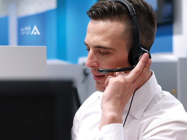 مرکز خدمات شاتل موبایل با مشترکین تماس می‌گیرد
