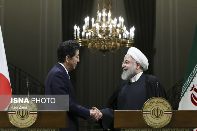 مذاکرات مفید بود | ژاپن میانجی ایران و آمریکا نیست | بعید است روحانی به G20 دعوت شده باشد