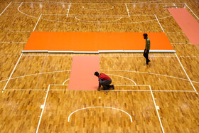 نصب کفپوش استاندارد جهانی والیبال ورزشگاه «حسین رضازاده» اردبیل،برای مسابقات لیگ ملت‌های والیبال ۲۰۱۹