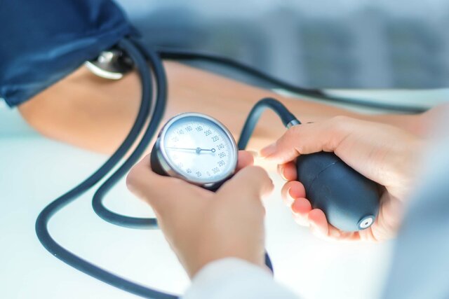 بیش از ۳۰ درصد جمعیت ۱۸ سال به بالای ایرانی فشار خون بالا دارند