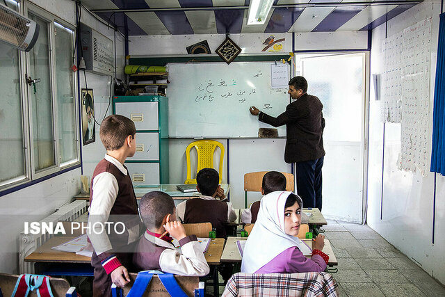 مشارکت دانش‌آموزان روستایی ملایر در کلاس‌های حضوری بیشتر است