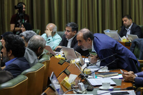 مرتضی الویری در جلسه شورای شهر با حضور شهردار تهران