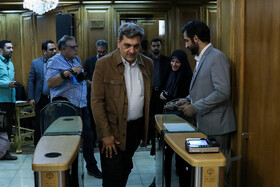 پیروز حناچی، شهردار تهران در جلسه شورای شهر