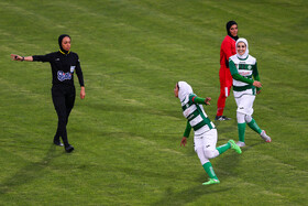 پیروزی پر گل تیم فوتبال پالایش گاز ایلام در مقابل پارس جنوبی بوشهر در خانه حریف