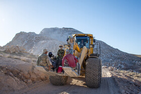 معدن تولید سنگ مرمریت در شهرستان نیشابور استان خراسان رضوی اشتغال برای ۴۰ نفر را فراهم کرده است که این شغل یکی از مشاغل سخت بشمار می‌آید.