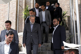  علی لاریجانی در مراسم ترحیم مرتضی صفاری نطنزی