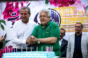 رضا فیاضی در جشن تولد هنرمندان پیشکسوت متولد تیرماه