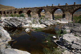 پل «خدا آفرین» در نزدیکی منطقه‌ای به همین نام در استان آذربایجان شرقی و بر روی رودخانه ارس قرار گرفته که در گذشته به عنوان مسیر ارتباطی ایران و کشور آدربایجان استفاده می‌شده است. این پل در دوران صفویه و از سنگ و آجر ساخته شده است.