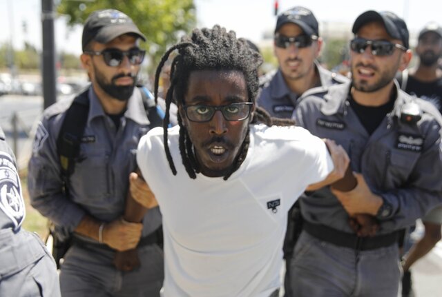 آزادی افسر اسرائیلی قاتل جوان اتیوپیایی با قید ضمانت