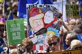 انگلیسی‌ها در اعتراض به بریگزیت و نخست‌وزیری جانسون به خیابان آمدند+ تصاویر
