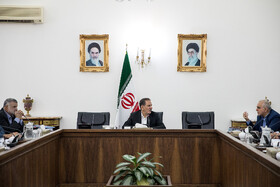 جلسه بررسی مسایل مربوط به کارخانه چوب و کاغذ مازندران با حضور اسحاق جهانگیری، معاون اول رییس جمهوری
