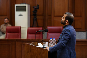 مسعود استاد، برادر مرحومه میترا استاد در آخرین جلسه دادگاه محمدعلی نجفی