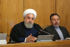 حسن روحانی و محمود واعظی در جلسه هیات دولت