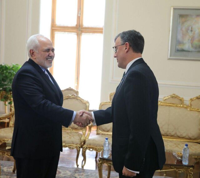 دیدار سفیران جدید استرالیا و هند و نماینده صندوق کودکان ملل متحد با ظریف دیدار سفیران جدید استرالیا و هند و نماینده صندوق کودکان ملل متحد با ظریف