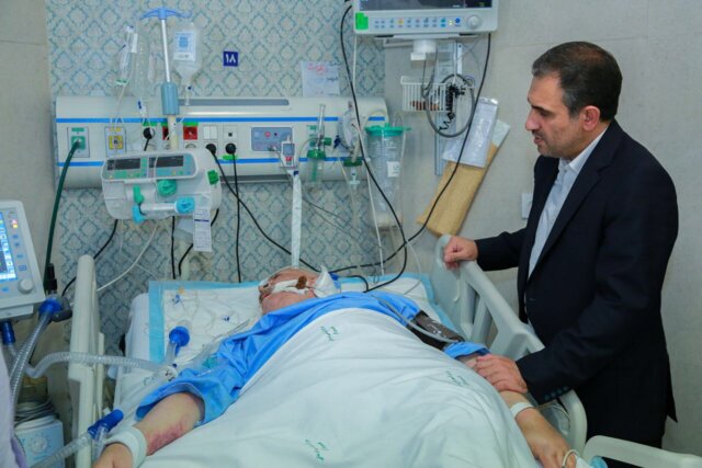 عیادت معاون دفتر رئیس جمهور از «سیف الله یزدانی» روزنامه نگار پیشکسوت image.png