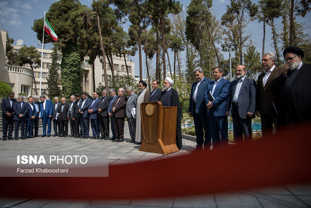 یک پیشنهاد به روحانی و هیات دولت جلسه امروز هیأت دولت