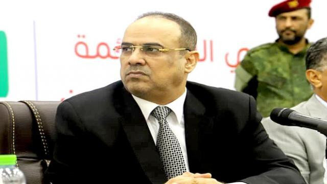 وزیر دولت مستعفی یمن: امارات در سایه سکوت عربستان سر ما را بُرید
