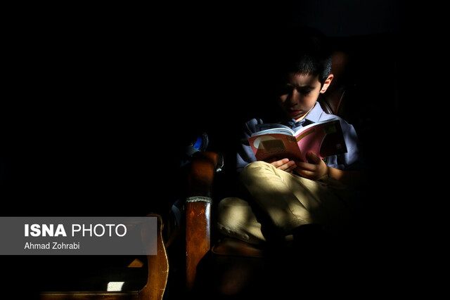 دعای عرفه در حرم حضرت فاطمه معصومه(س) پخش دعای عرفه از ۸ شبکه تلویزیونی