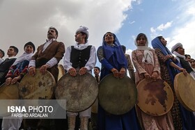 دف‌نوازان همراه با باران آوای دوستی سر دادند +‌تصاویر