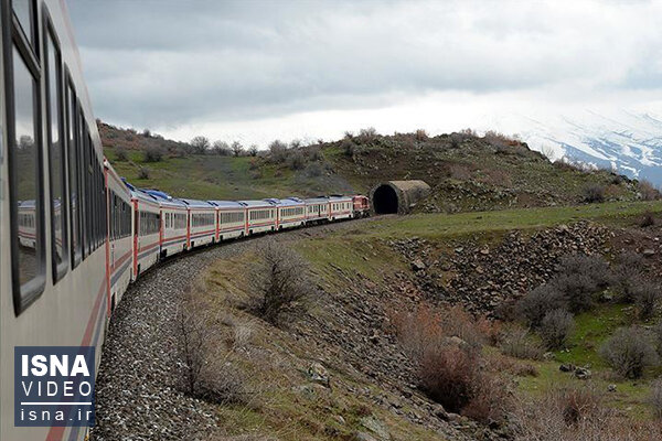 تنها 5 درصد قطارهای ایران پنج ستاره‌اند