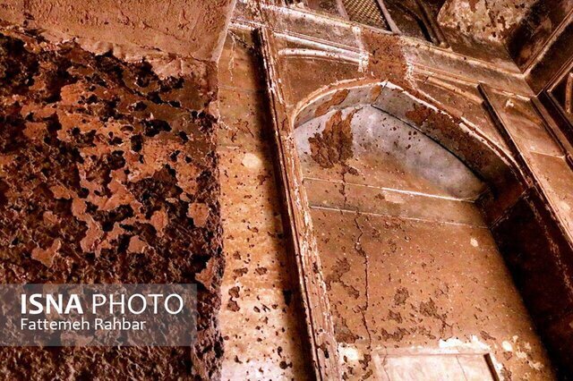 تجهیز بنای شاه کمالیه به سیستم طعمه‎گذاری موریانه