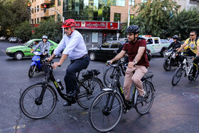 دوچرخه سواری شهردار تهران، معاون وزیر بهداشت و رییس نظام پزشکی کشور به مناسبت روز…