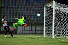 هفته دوم لیگ برتر فوتبال- دیدار تیم های صنعت نفت آبادان و نفت مسجدسلیمان